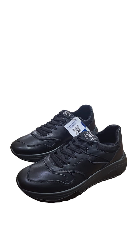 Sneaker IGI&CO scarpa uomo MADE IN ITALY pelle di nappa soft nero con MEMORY FOAM