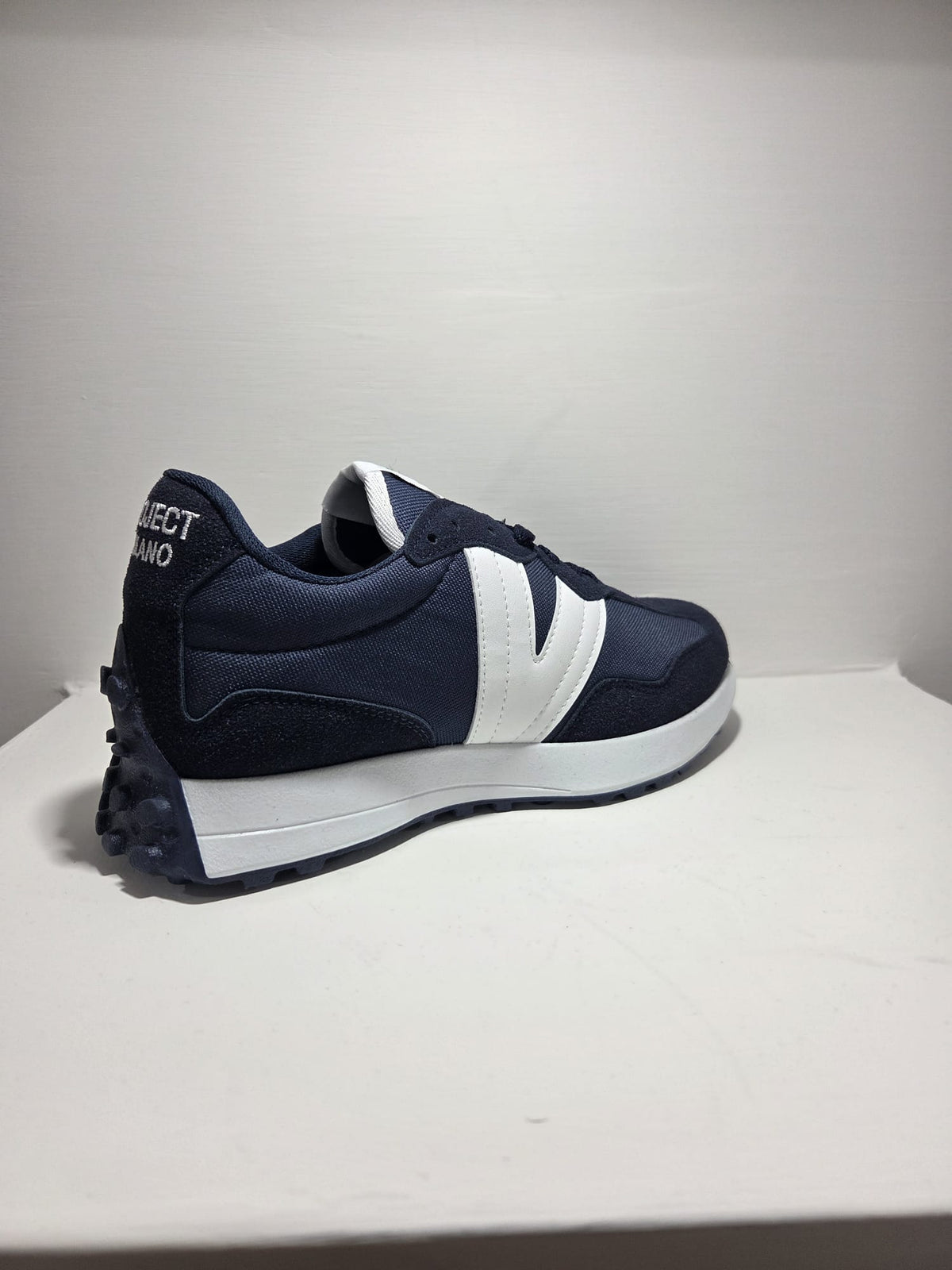 Sneakers Concept Project Milano scarpa sportiva uomo in camoscio blu