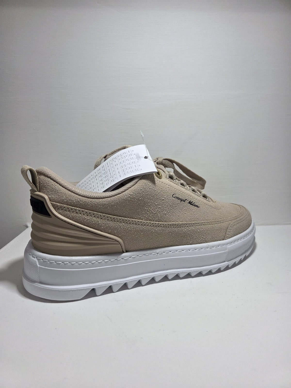 Sneakers Concept Milano scarpa sportiva uomo in camoscio beige