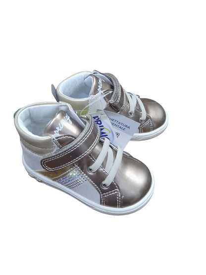 Sneaker PRIMIGI scarpa da bambina PRIMI PASSI in vernice bronzo e camoscio beige