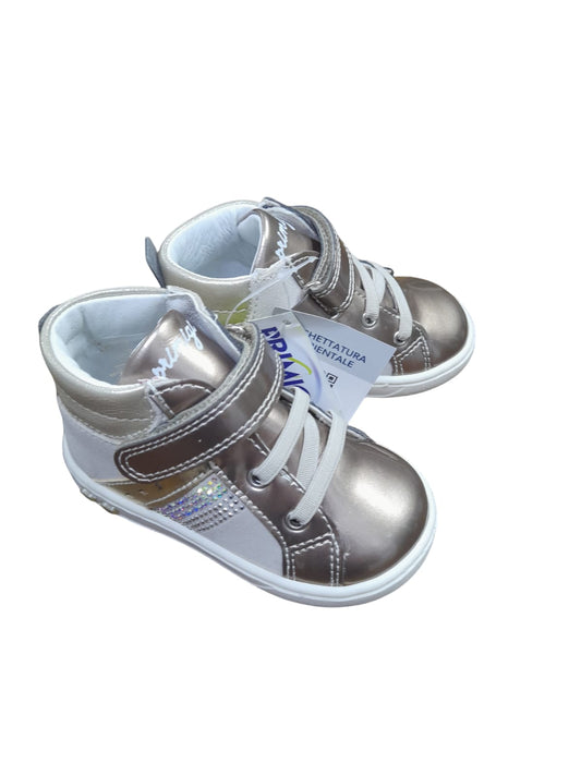 Sneaker PRIMIGI scarpa da bambina PRIMI PASSI in vernice bronzo e camoscio beige