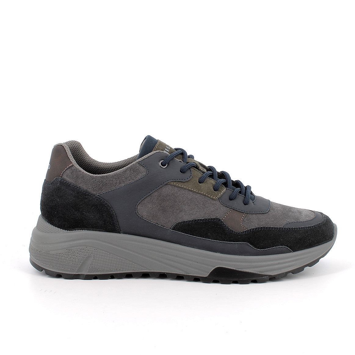 Scarpa uomo IGI&CO sneakers MADE IN ITALY in camoscio special blu notte e antracite