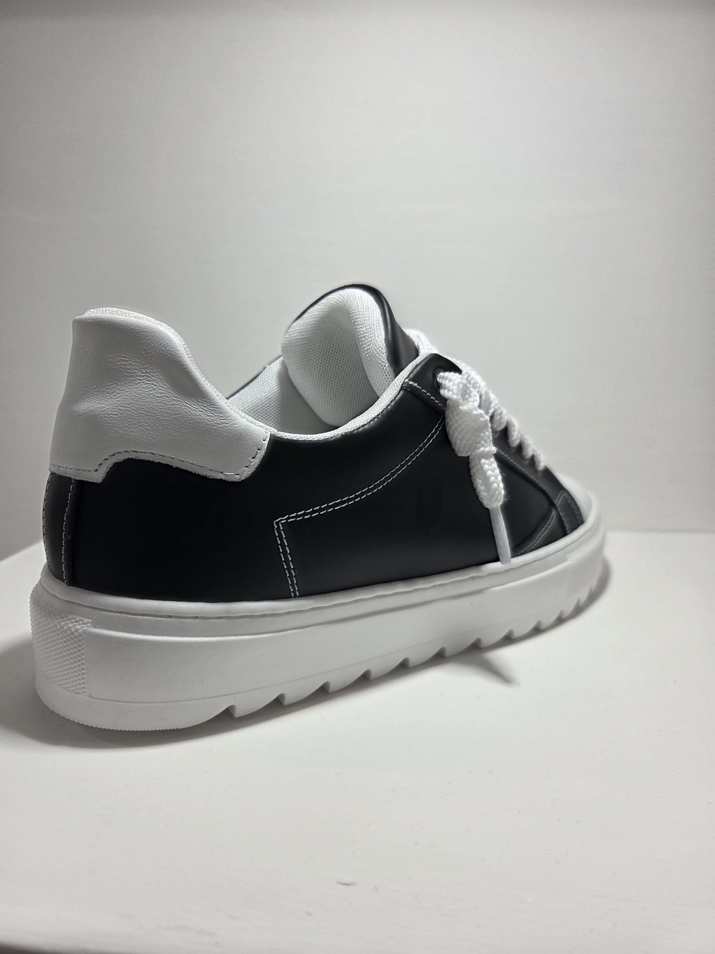 Sneakers uomo Top punta pelle nera MVshoes calzature MADE IN ITALY