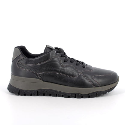 Sneakers IGI&CO scarpa sportiva da uomo MADE IN ITALY in pelle/vitello rag nero