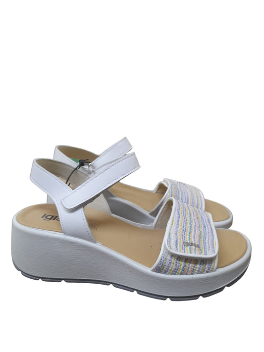 Sandalo IGI&CO da donna a zeppa MADE IN ITALY pelle e tessuto jamir bianco e azzurro