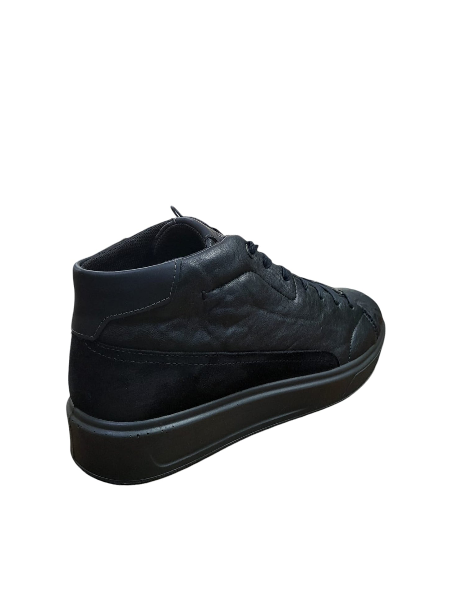 Sneaker IGI&CO scarpa uomo MADE IN ITALY pelle/capra stropicciato nero colletto alto