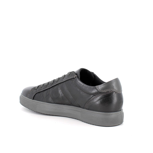 Scarpa uomo IGI&CO sneakers MADE IN ITALY in pelle di vitello nero