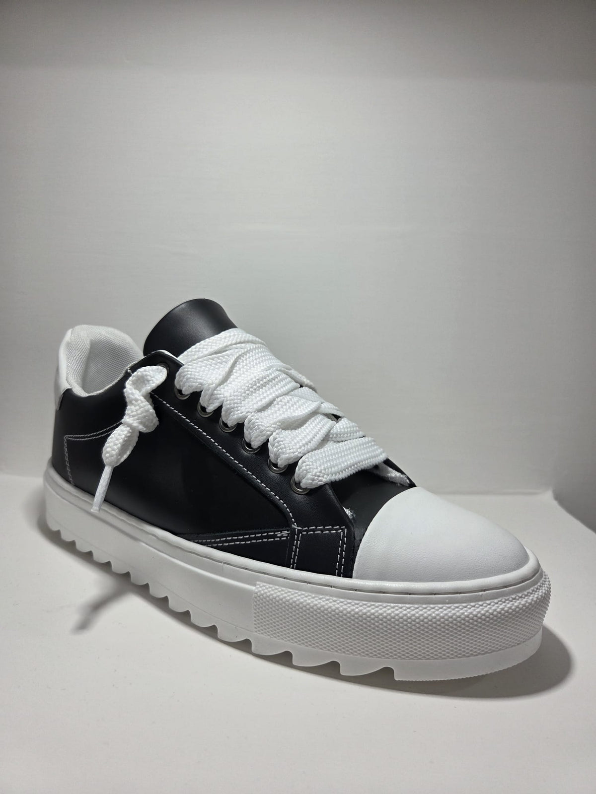 Sneakers uomo Top punta pelle nera MVshoes calzature MADE IN ITALY